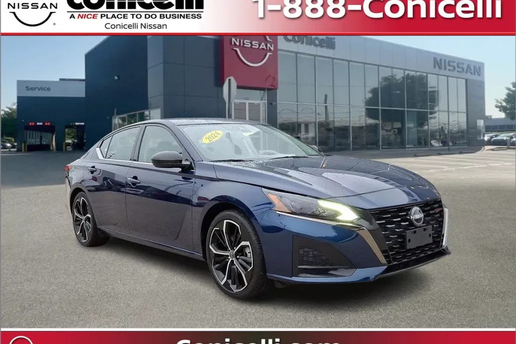2024 Nissan Altima 2.5 SR photo 1