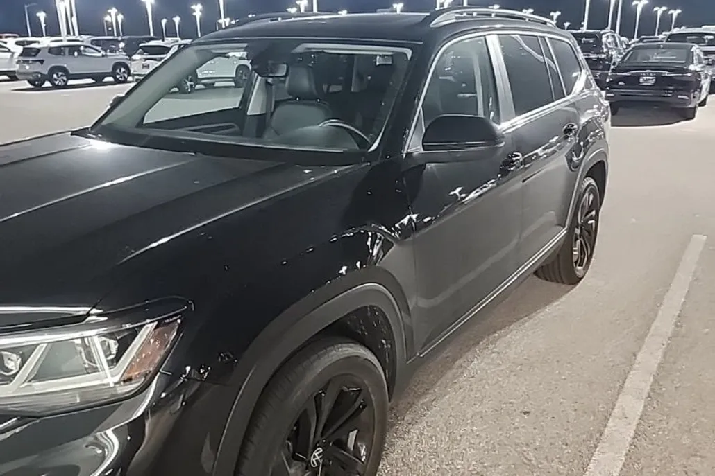 2022 Volkswagen Atlas SE Technology photo 1