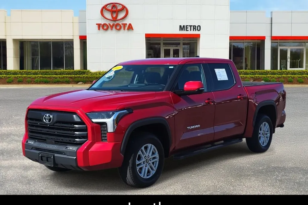 2022 Toyota Tundra SR5 photo 1