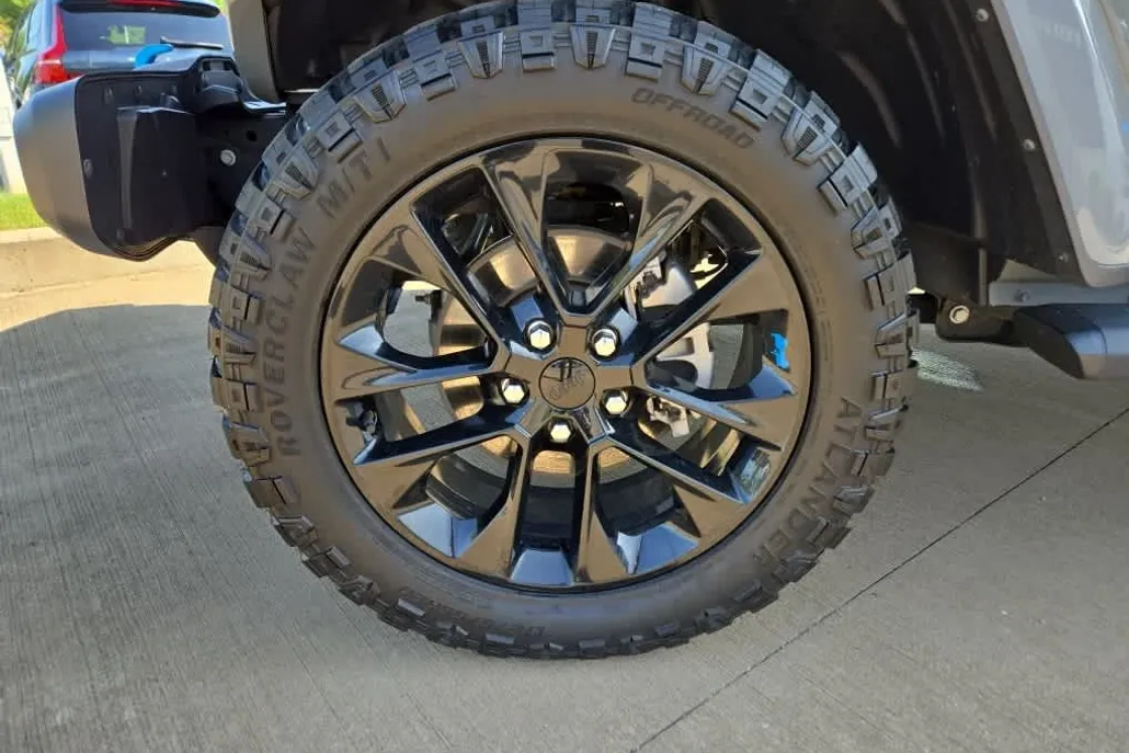 2022 Jeep Wrangler Unlimited 4xe Sahara photo 1