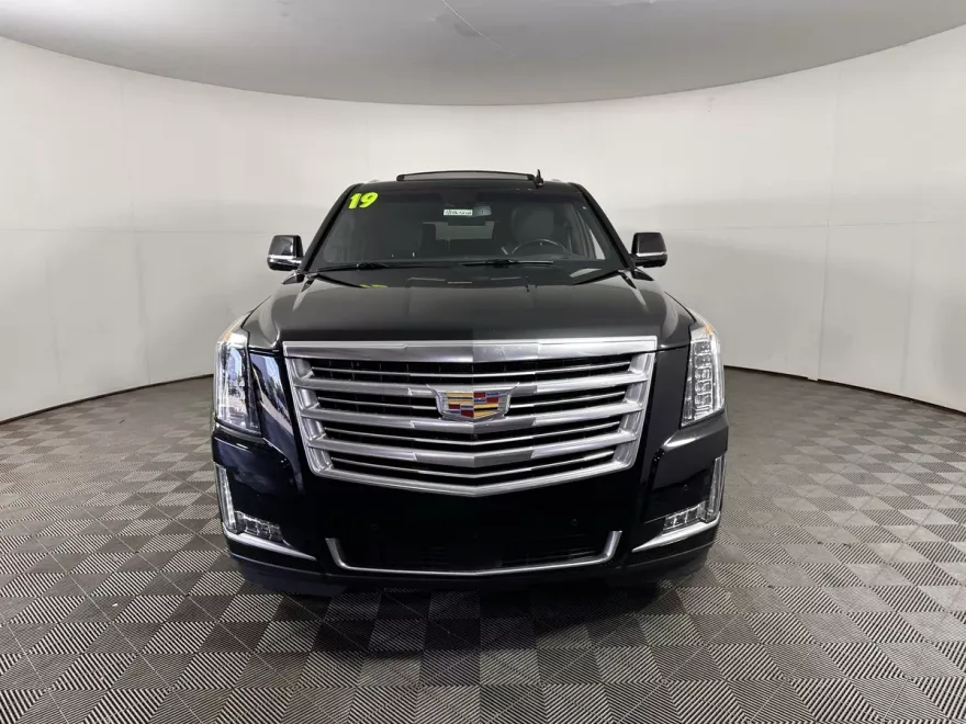 2016 Cadillac Escalade ESV Platinum photo 1
