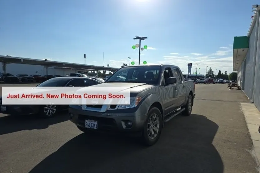 2021 Nissan Frontier SV photo 1