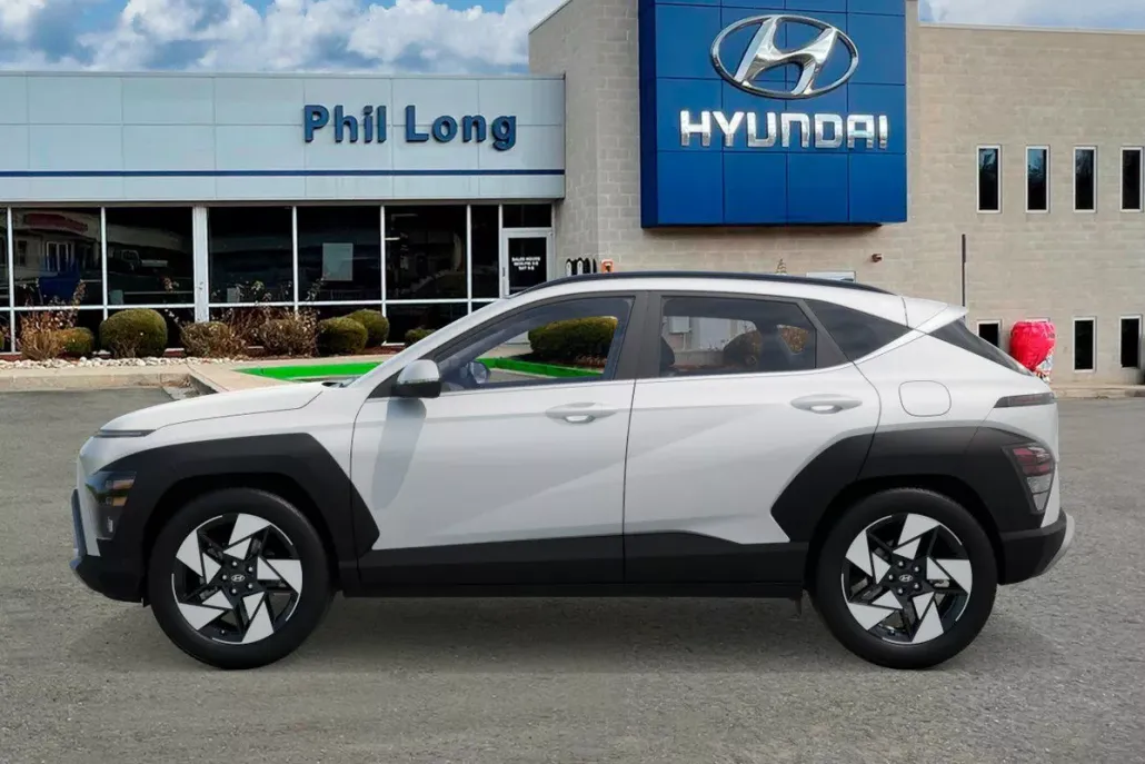 2026 Hyundai Kona SEL photo 1
