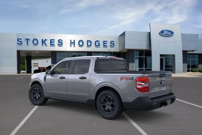 2025 Ford Maverick XLT photo 1