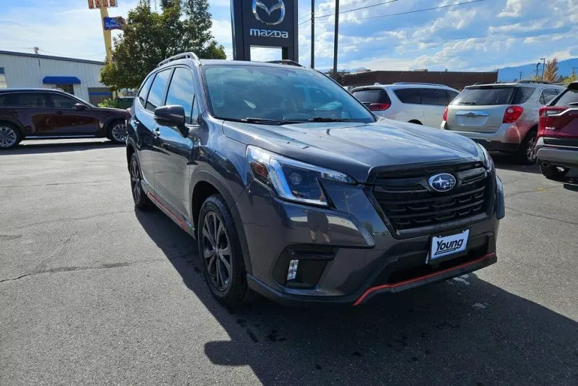 2022 Subaru Forester Sport photo 1