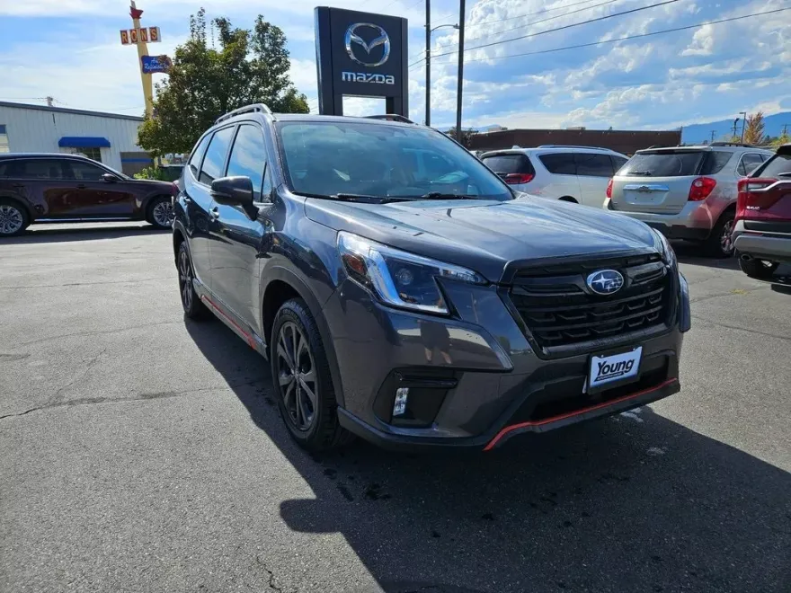 2022 Subaru Forester Sport photo 1