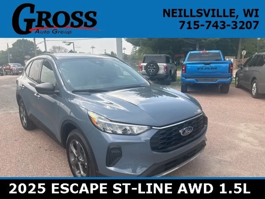 2025 Ford Escape ST-Line photo 1