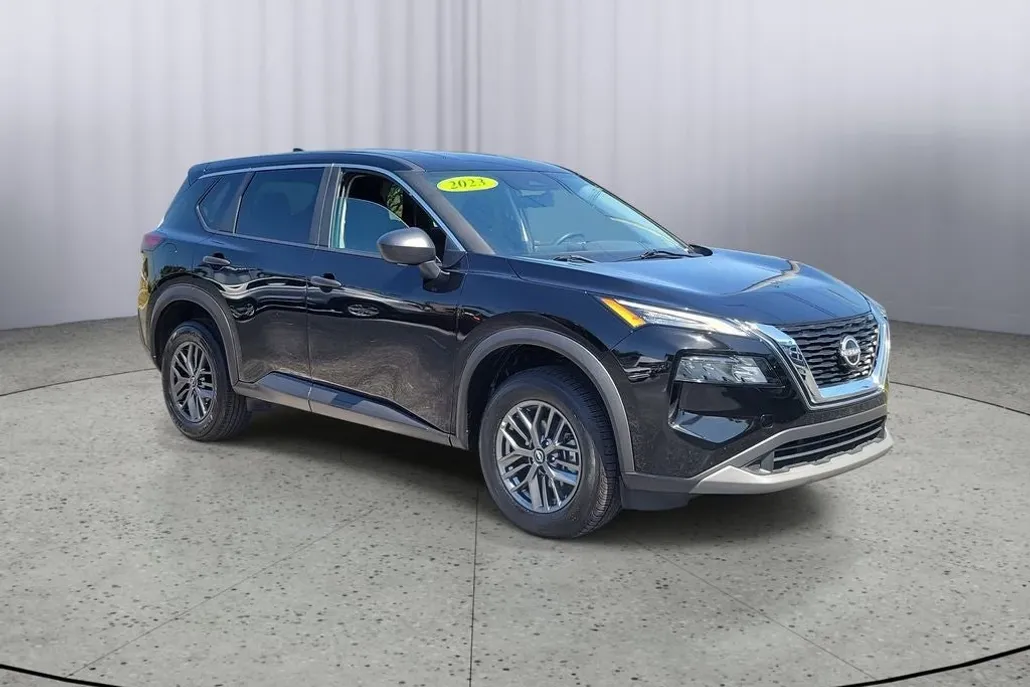 2023 Nissan Rogue S photo 1