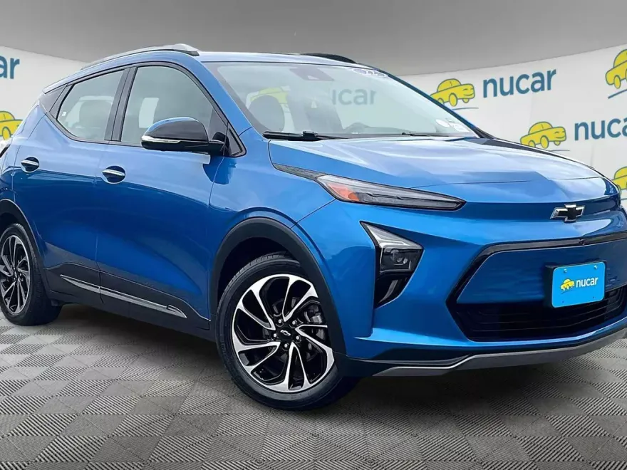 2022 Chevrolet Bolt EUV Premier photo 1