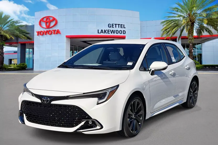 2025 Toyota Corolla XSE photo 1