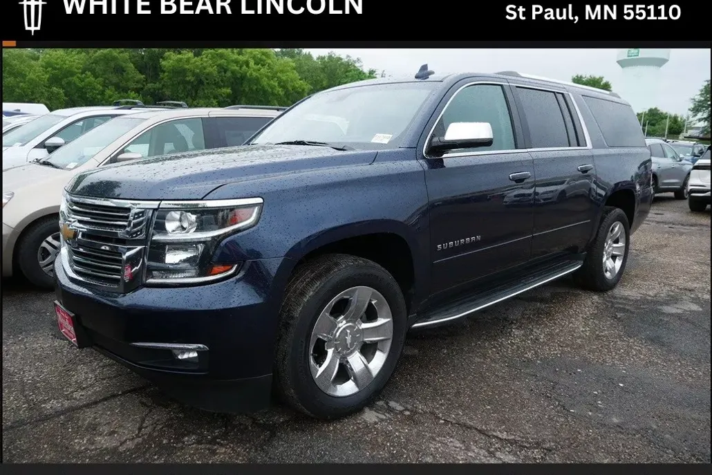 2019 Chevrolet Suburban Premier photo 1