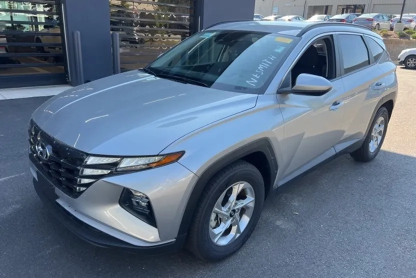 2024 Hyundai Tucson SEL photo 1