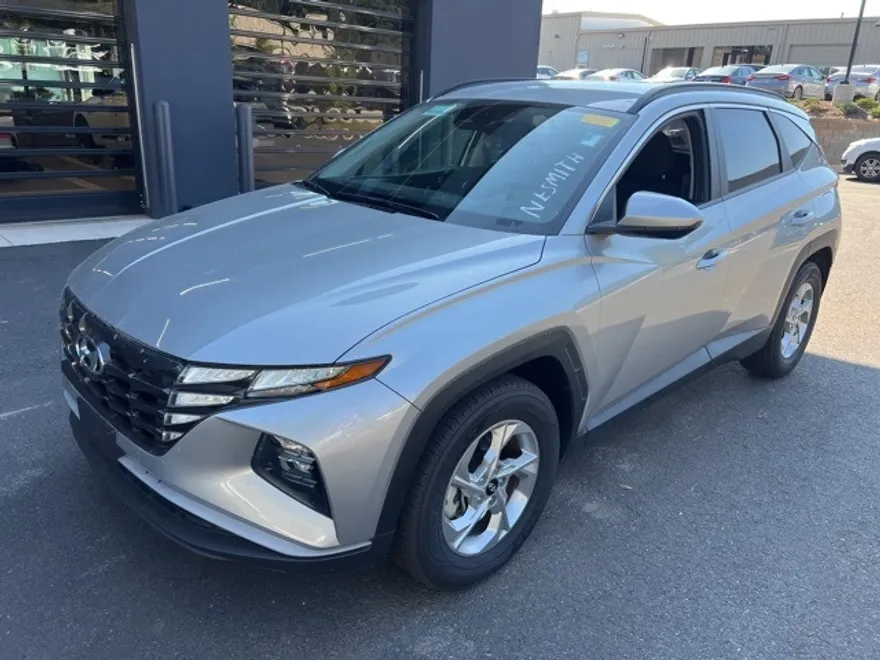 2024 Hyundai Tucson SEL photo 1