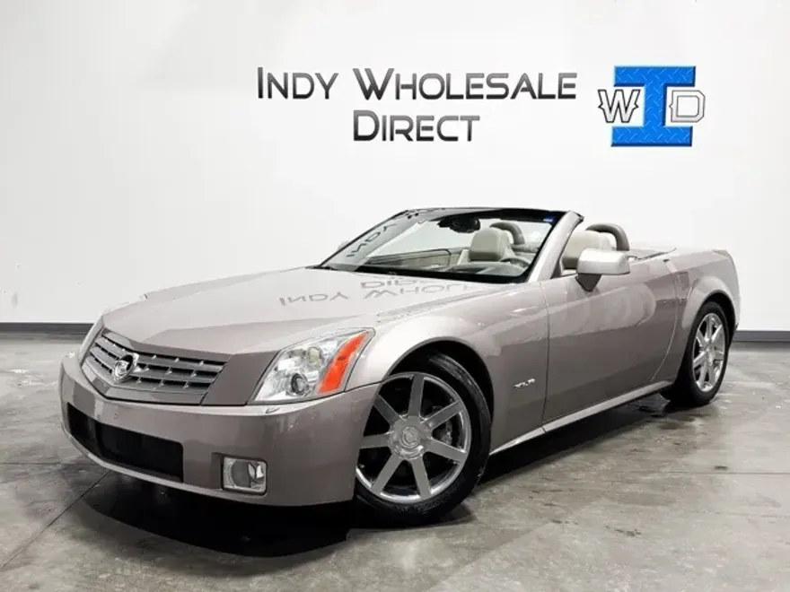 2004 Cadillac XLR Base photo 1