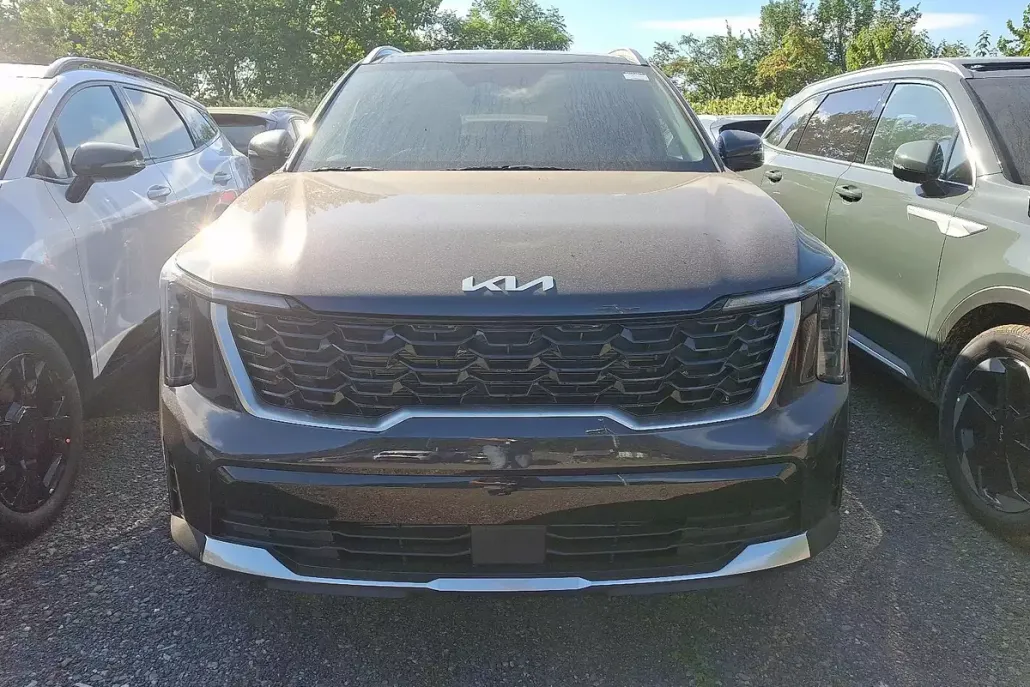 2026 Kia Sorento S photo 1