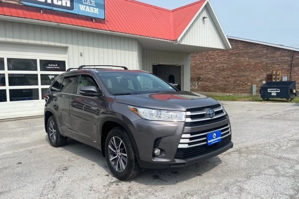 2018 Toyota Highlander Hybrid XLE photo 1