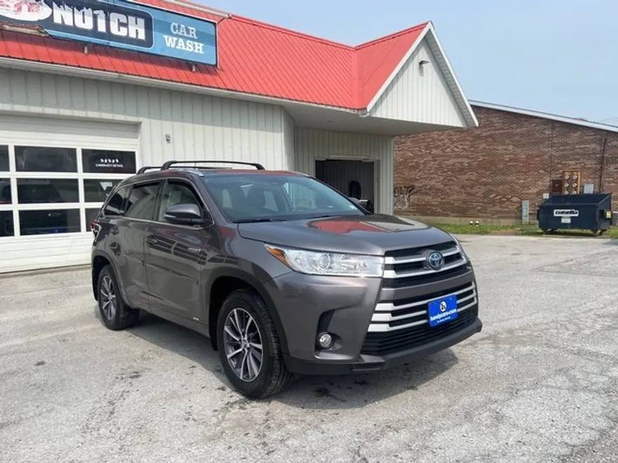 2018 Toyota Highlander Hybrid XLE photo 1