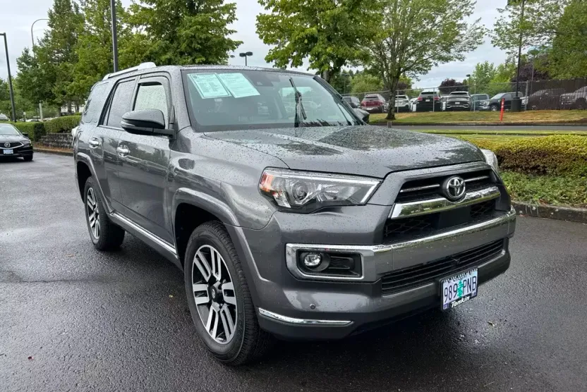 2023 Toyota 4Runner Limited photo 1
