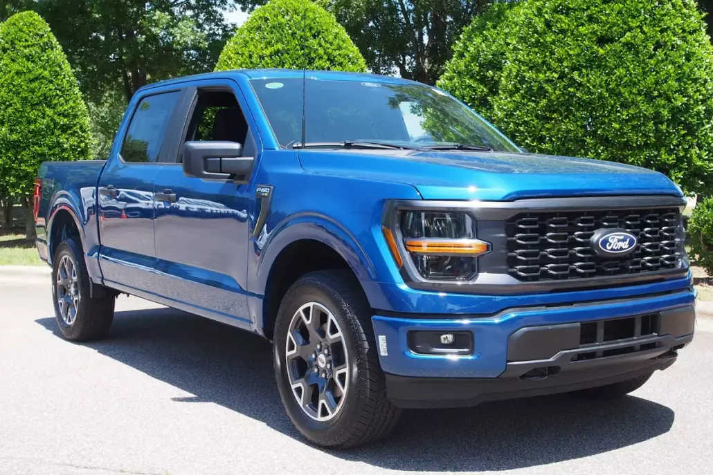2025 Ford F-150 STX photo 1