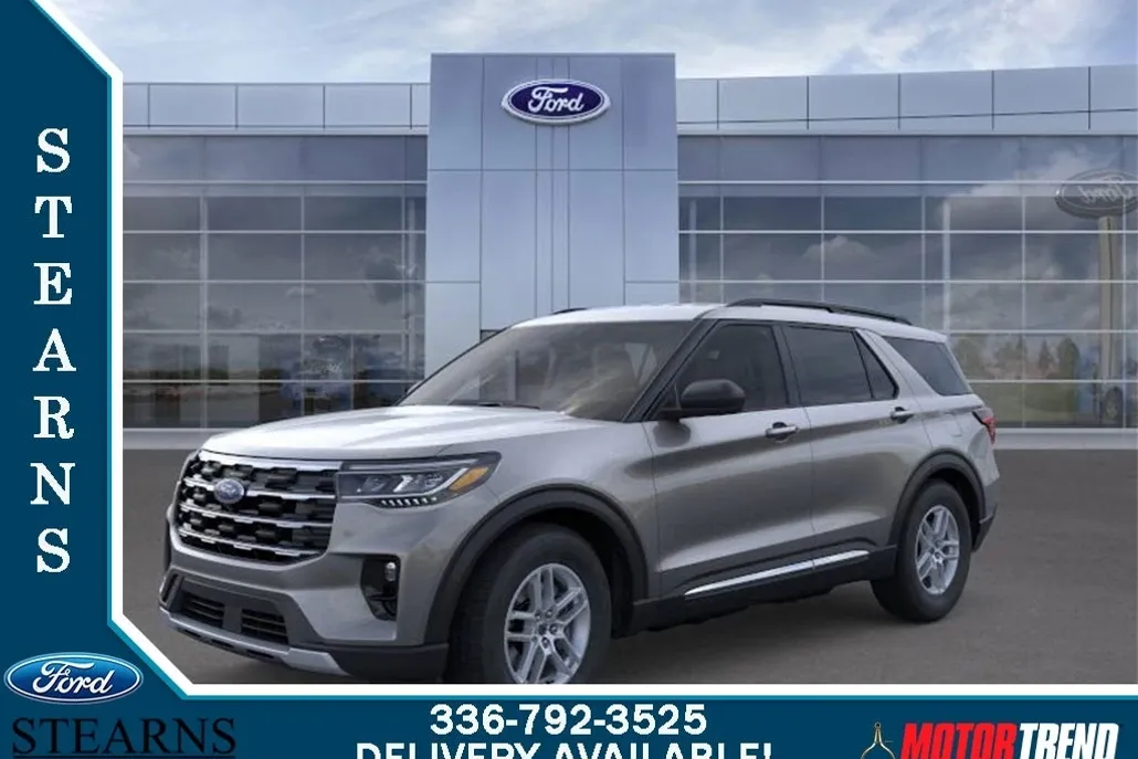 2025 Ford Explorer photo 1