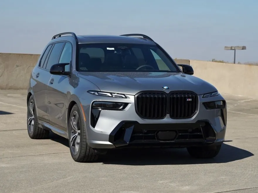 2025 Bmw X7 M60i photo 1