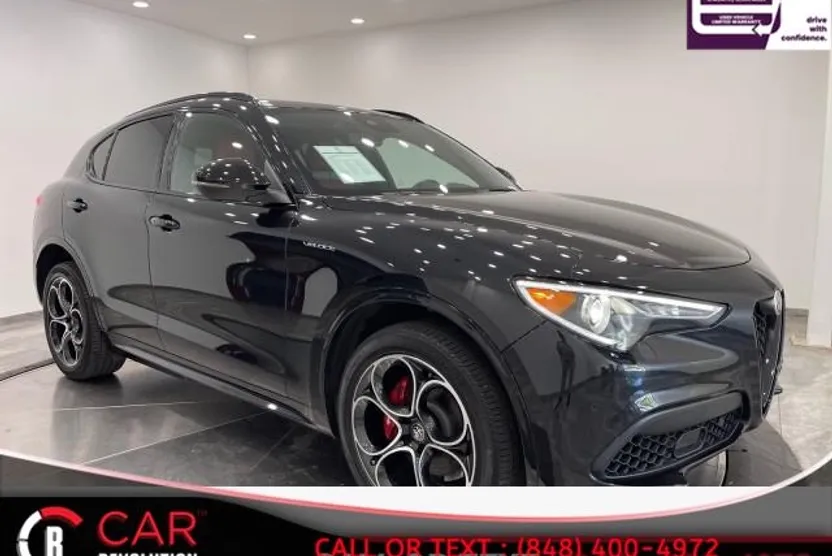 2022 Alfa Romeo Stelvio Ti Sport photo 1