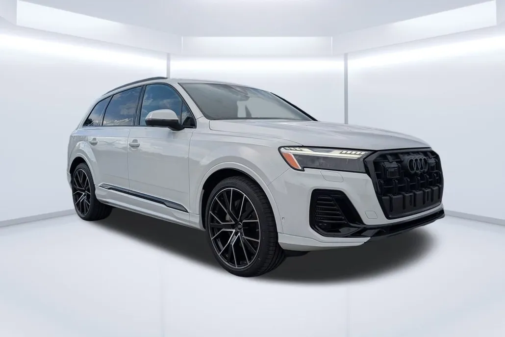 2025 Audi Q7 55 Prestige photo 1