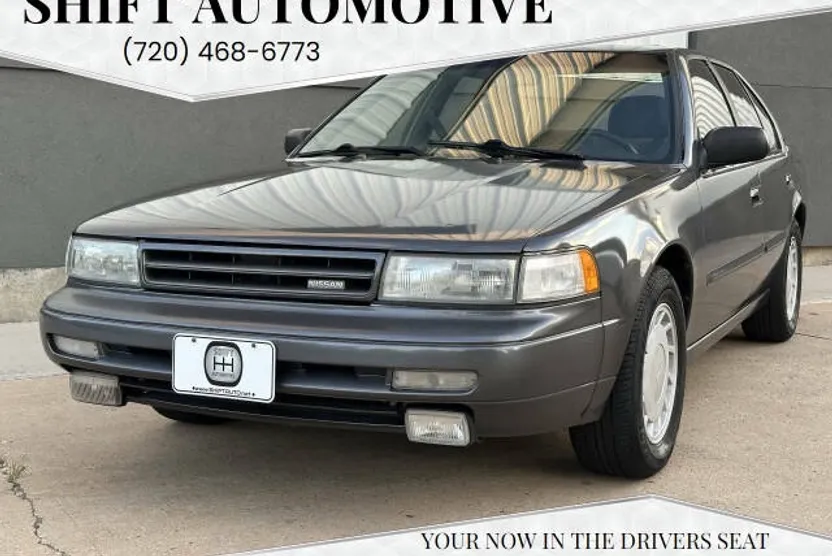 1989 Nissan Maxima SE photo 1