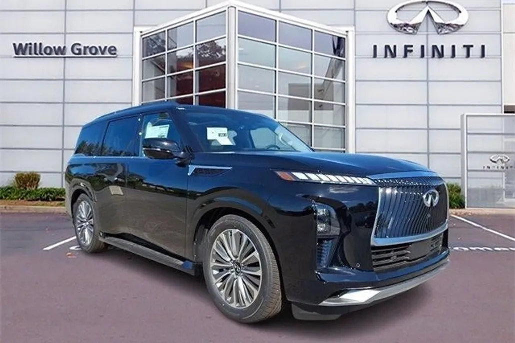 2026 Infiniti QX80 Luxe photo 1