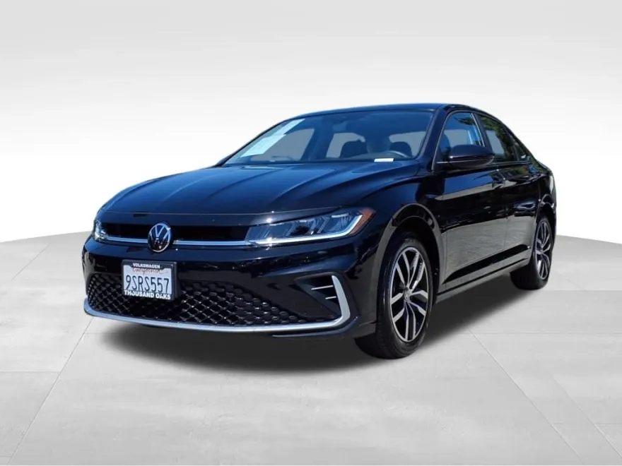 2025 Volkswagen Jetta 1.5T SE photo 1