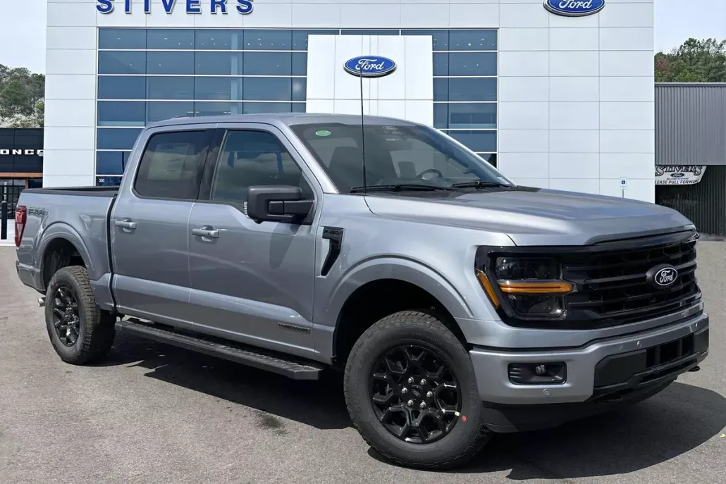 2025 Ford F-150 XLT photo 1