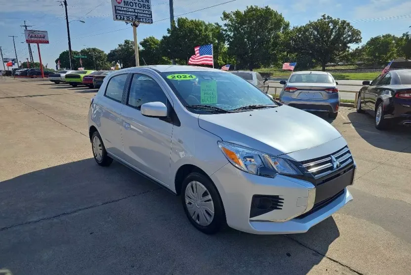 2024 Mitsubishi Mirage ES photo 1