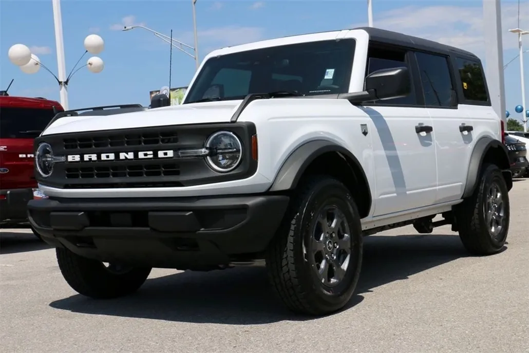 2025 Ford Bronco Big Bend photo 1