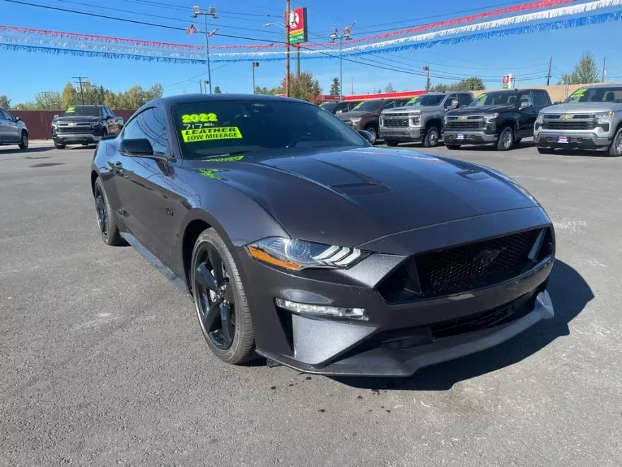 2022 Ford Mustang GT photo 1