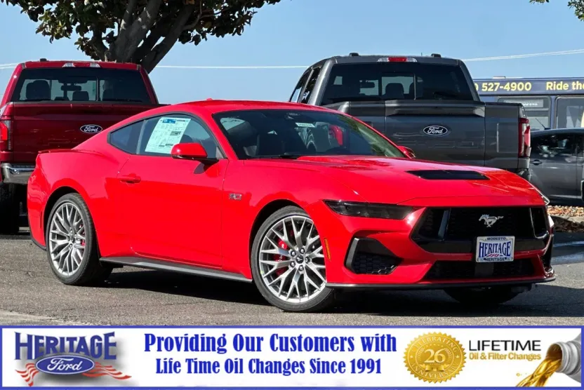 2025 Ford Mustang GT Premium photo 1