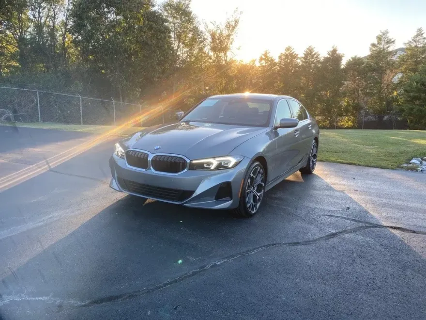 2025 Bmw 330i photo 1