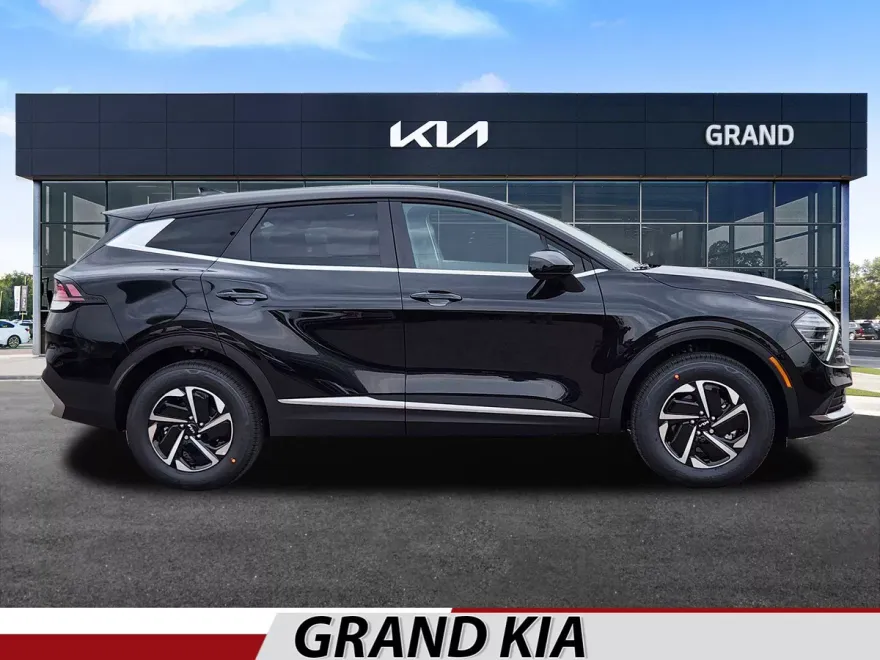 2025 Kia Sportage Hybrid LX photo 1