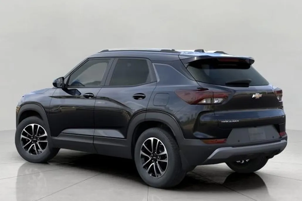 2025 Chevrolet Trailblazer LT photo 1