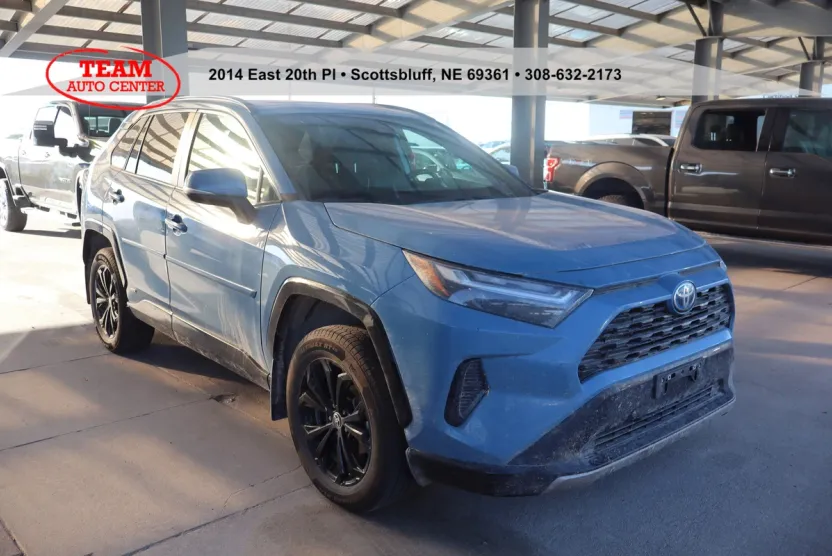 2023 Toyota RAV4 Hybrid SE photo 1