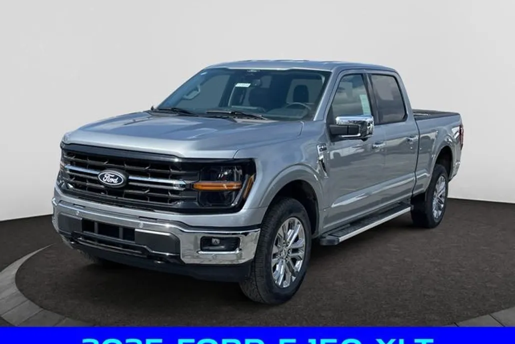 2025 Ford F-150 XLT photo 1