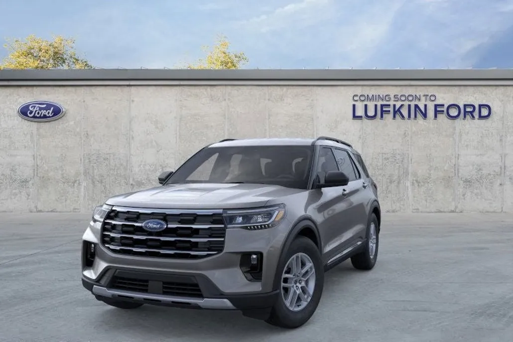 2025 Ford Explorer photo 1