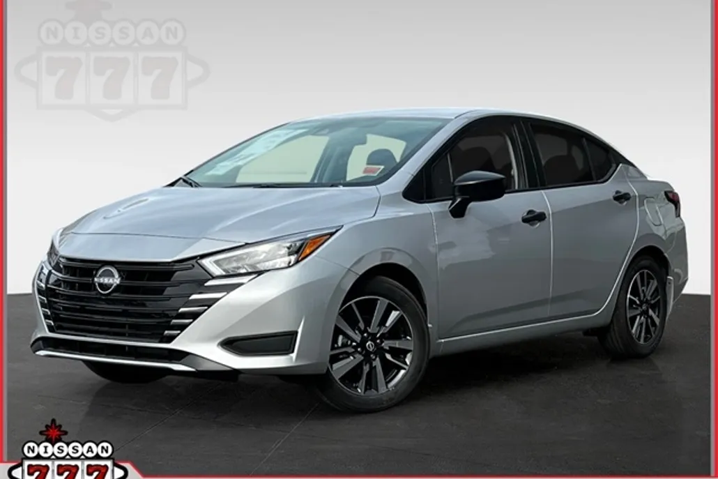 2025 Nissan Versa 1.6 S photo 1