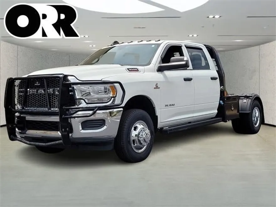 2022 Ram 3500 Tradesman photo 1