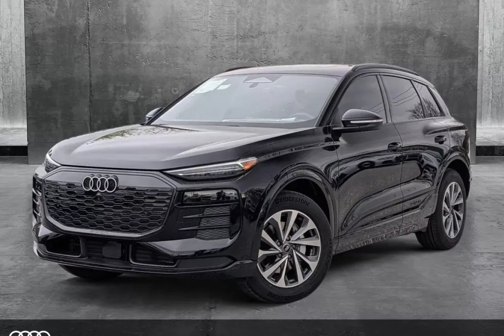 2025 Audi Q6 E-tron Premium Plus photo 1
