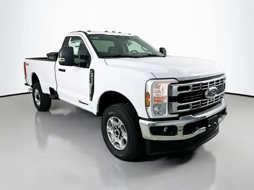 2025 Ford F-350 photo 1