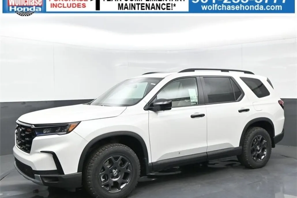 2025 Honda Pilot TrailSport photo 1