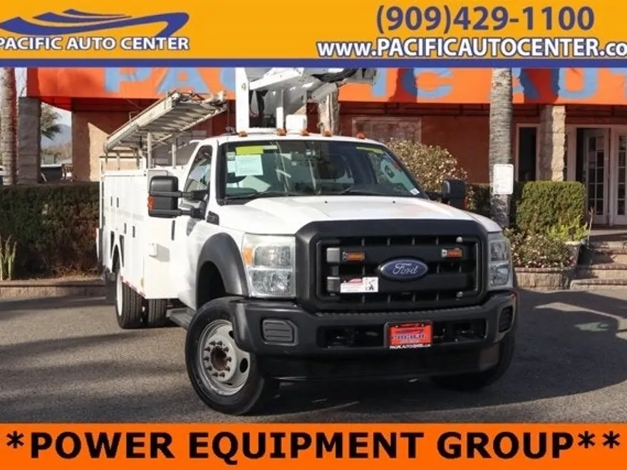 2012 Ford F-550 photo 1