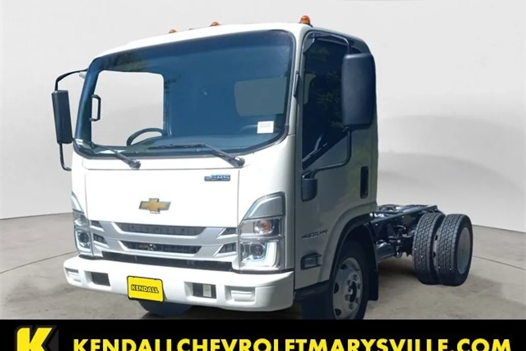 2025 Chevrolet Silverado 4500HD photo 1