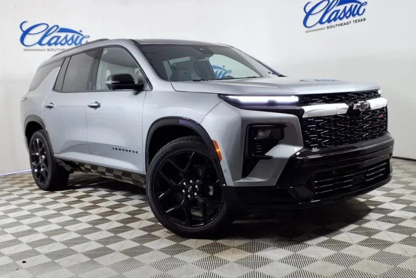 2026 Chevrolet Traverse RS photo 1