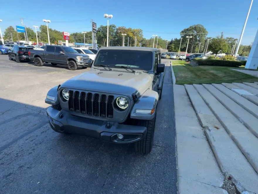 2021 Jeep Wrangler 4xe Unlimited Sahara photo 1